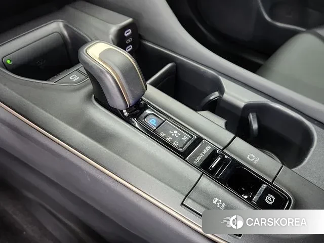 Toyota Crown Crossover id 3354175 из Кореи 18