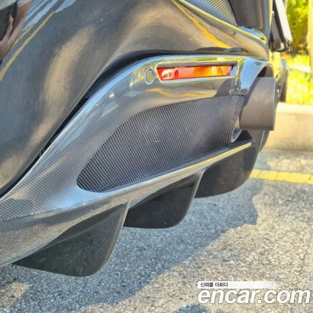 Ferrari F8 Spider id 2811380 из Кореи 19