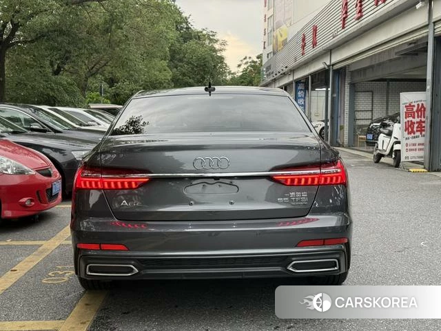 Audi A6L id 4365923 из Китая 33