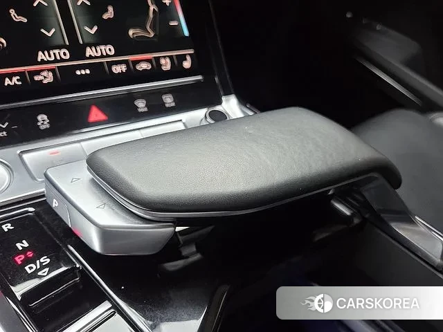 Audi e-Tron id 3054772 из Кореи 19