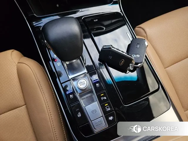 Kia K7 Premier Hybrid id 3621506 из Кореи 19