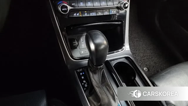 Hyundai Grandeur IG Hybrid id 3505311 из Кореи 19