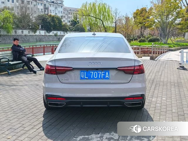 Audi A4L id 4328934 из Китая 9