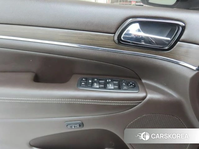 Jeep Grand Cherokee id 4482804 из Кореи 19