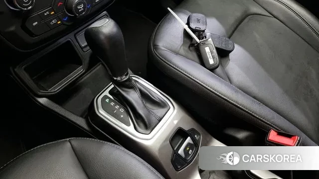 Jeep Renegade id 2980848 из Кореи 19