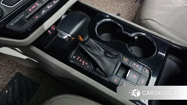 Kia The New Carnival id 3000524 из Кореи 19