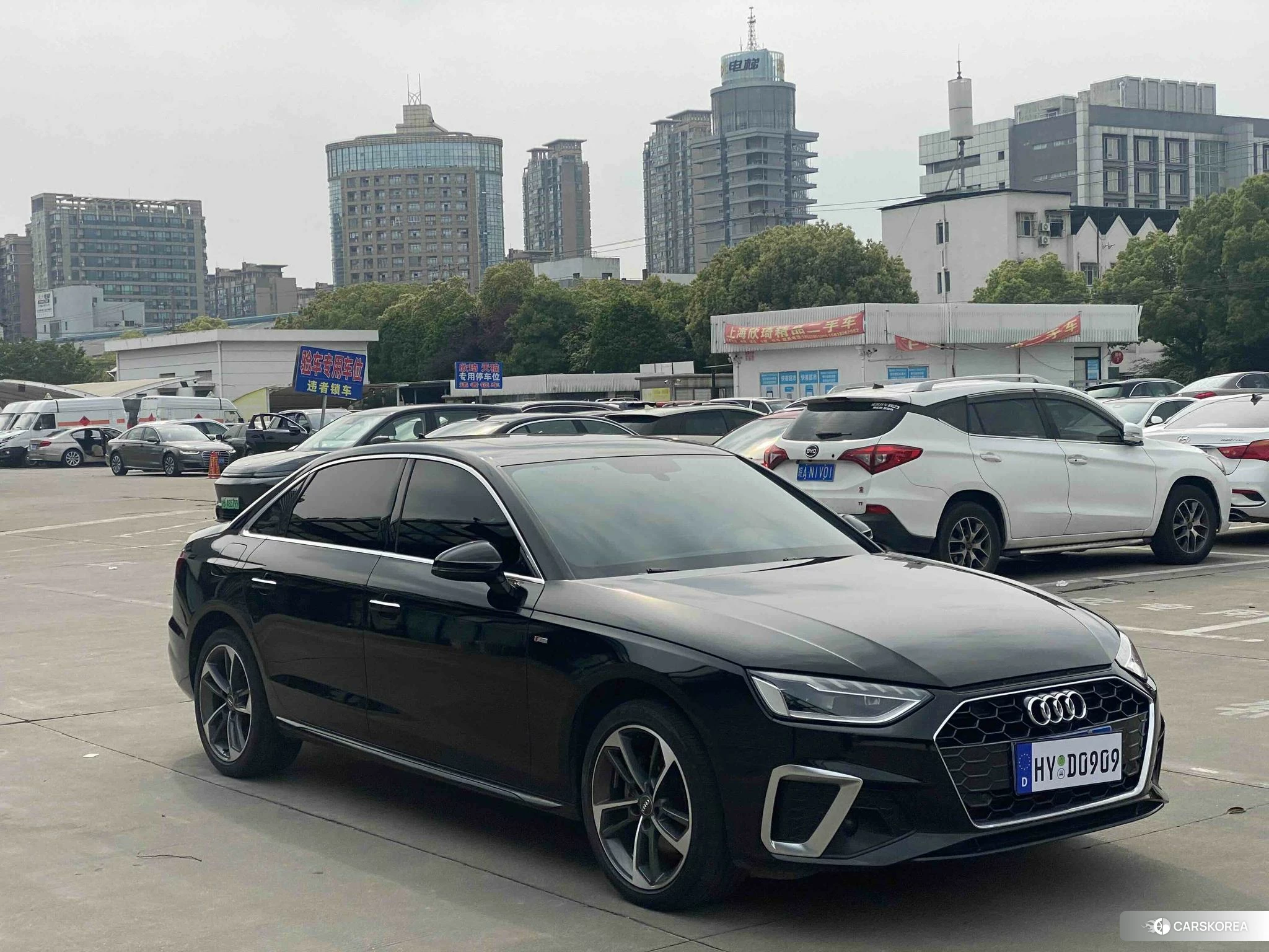 Audi A4L id 4467475 из Китая 9