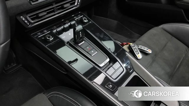 Porsche 911(992) id 4565916 из Кореи 19