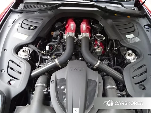 Ferrari GTC4 Russo id 3275449 из Кореи 19