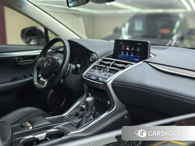 Lexus NX id 4221254 из Китая 37