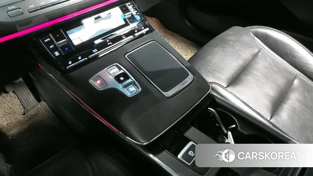 Hyundai The New Grandeur IG Hybrid id 3007755 из Кореи 19