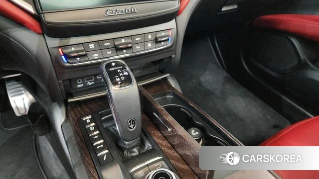 Maserati Ghibli id 3955305 из Кореи 19