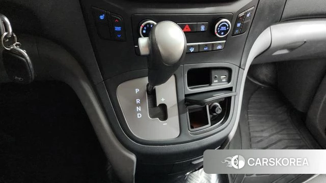 Hyundai The New Grand Starex id 3867179 из Кореи 19