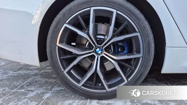 BMW 5 Series (G30) id 3582321 из Кореи 9