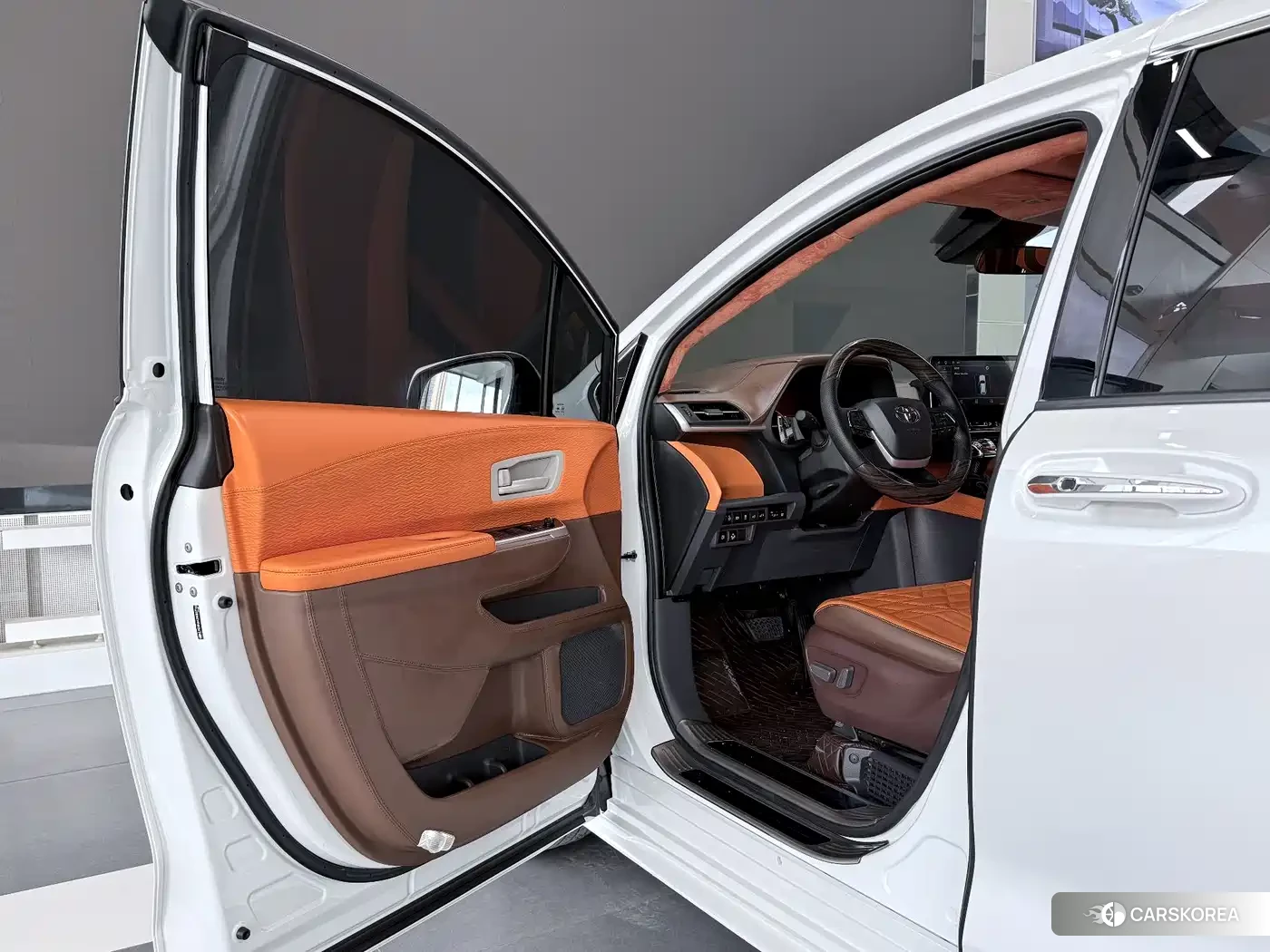 Toyota Sienna id 4548079 из Китая 26
