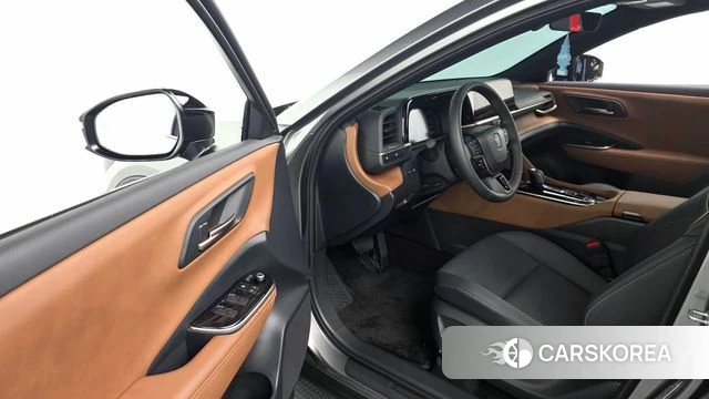 Toyota Crown Crossover id 4565539 из Кореи 31