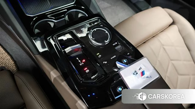 BMW 5 Series (G60) id 4280676 из Кореи 30