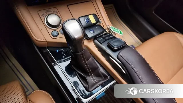 Lexus New ES300h id 3429549 из Кореи 19