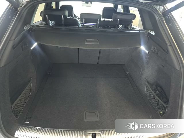 Audi Q5L id 4297842 из Китая 17