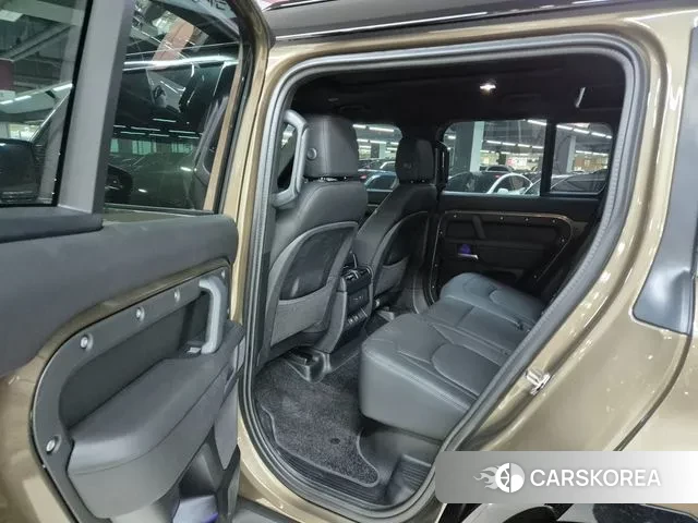 Land Rover Defender (L663) id 3570572 из Кореи 19