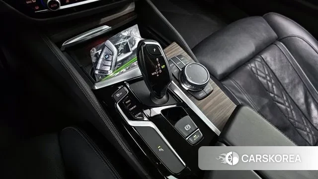 BMW 5 Series (G30) id 3055638 из Кореи 19