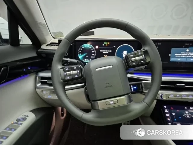 Hyundai Grandeur (GN7) id 3750951 из Кореи 17