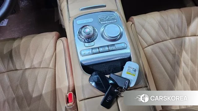 Genesis G90 (RS4) id 3180864 из Кореи 19