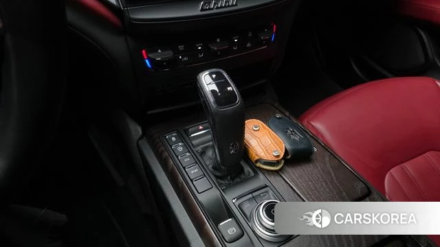 Maserati Ghibli id 4325145 из Кореи 33