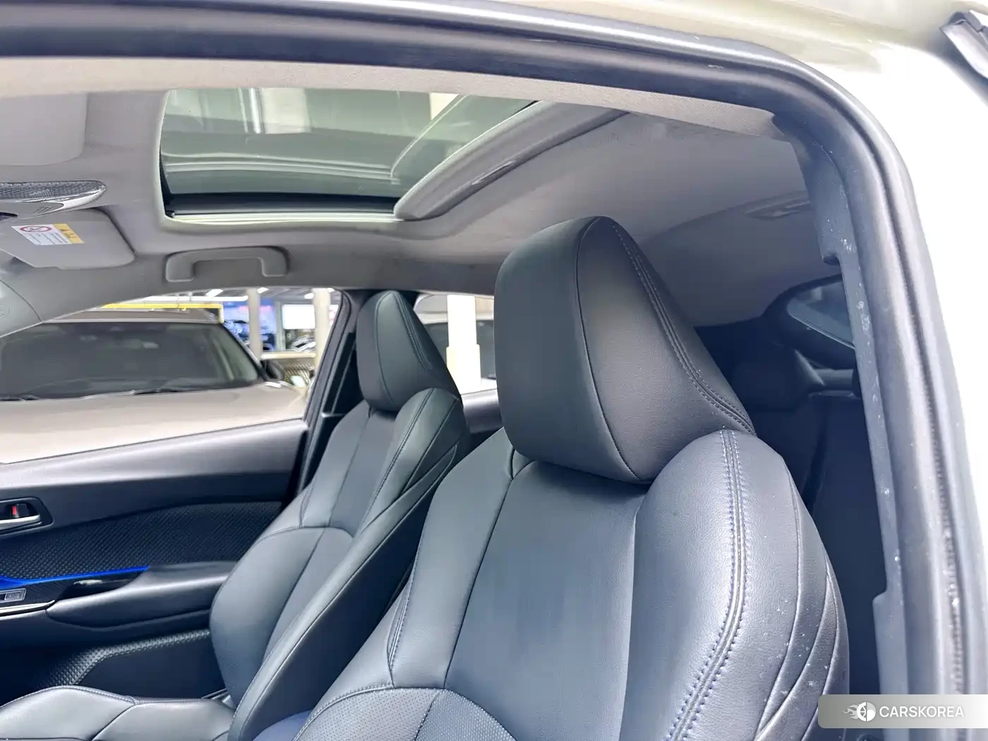 Toyota C-HR id 4547579 из Китая 17