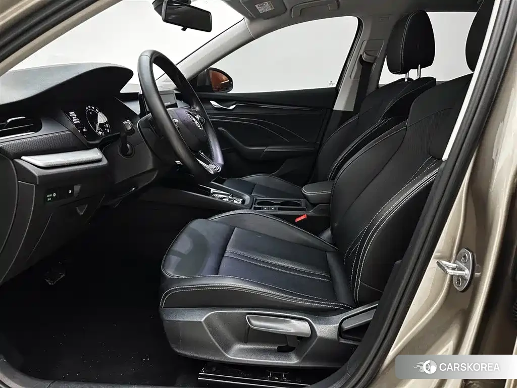 Skoda Octavia id 4679628 из Китая 23