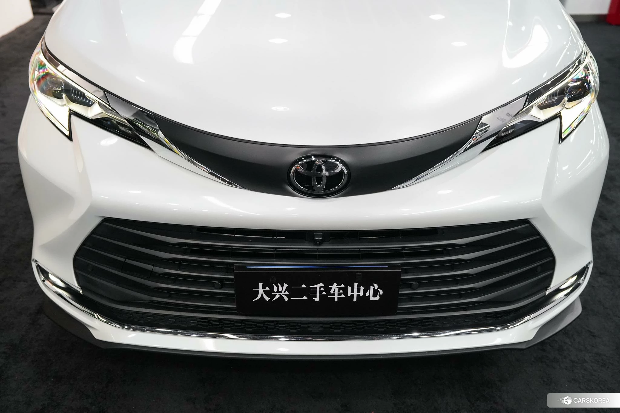 Toyota Saina id 4440870 из Китая 31