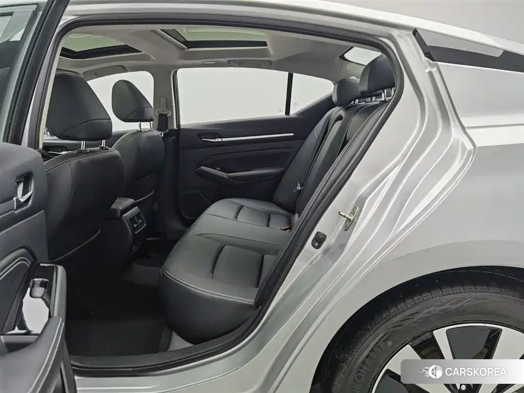 Nissan Altima id 4599829 из Китая 23