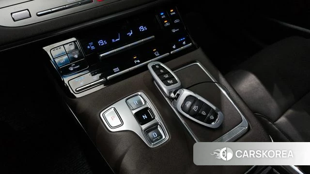 Hyundai The New Grandeur IG id 4304020 из Кореи 29