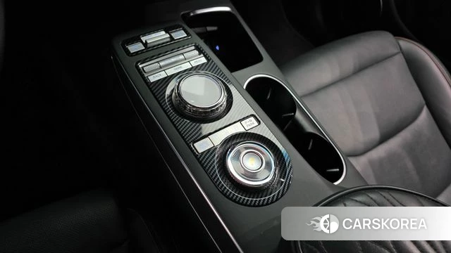 Genesis GV70 id 3865649 из Кореи 19