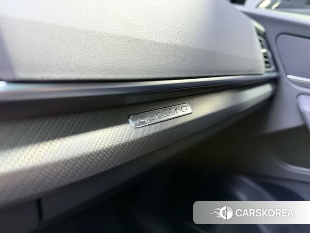 Audi Q5L id 4208238 из Китая 28
