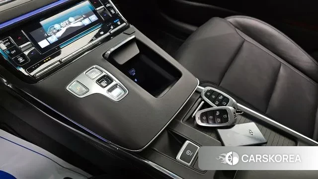 Hyundai The New Grandeur IG id 3675617 из Кореи 19