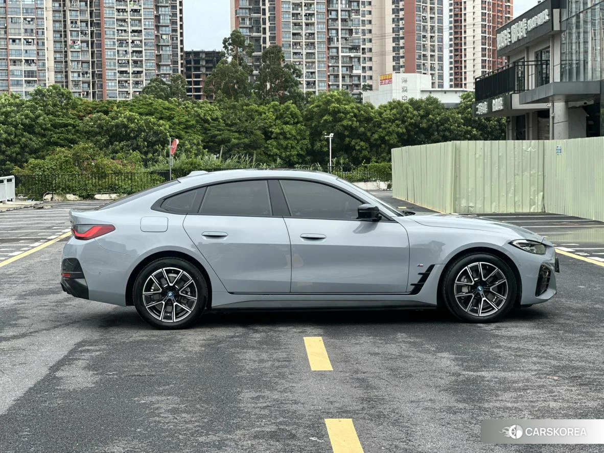 BMW i4 id 4486556 из Китая 17
