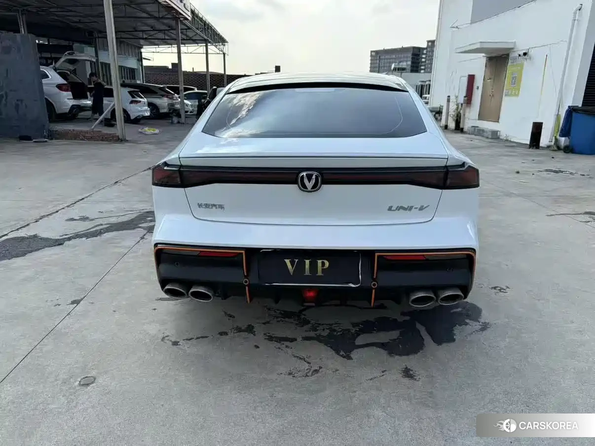 Chang'an UNI-V id 4669372 из Китая 12