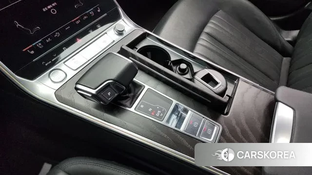 Audi A6 (C8) id 3525844 из Кореи 19