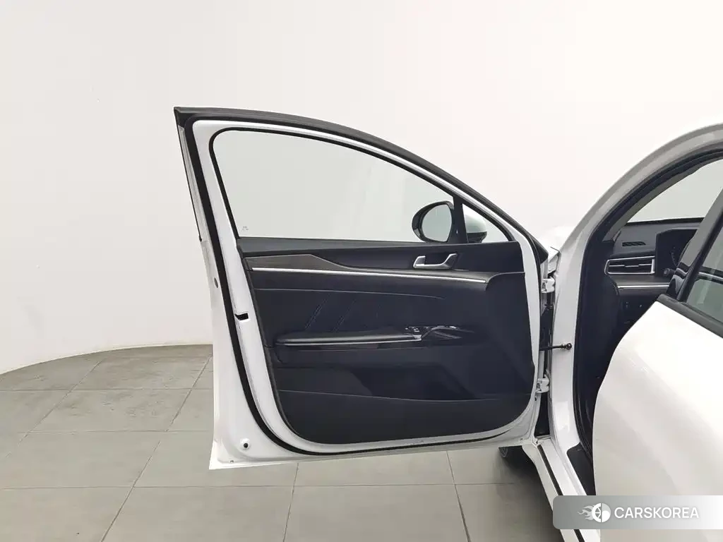 Kia K5 id 4576882 из Китая 23