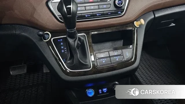 Hyundai The New Grand Starex id 3727733 из Кореи 19