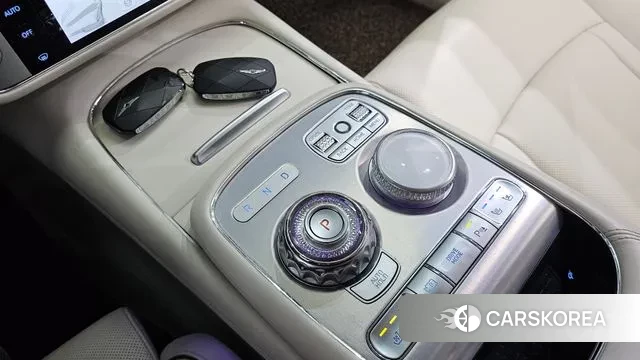 Genesis G90 (RS4) id 3342790 из Кореи 19