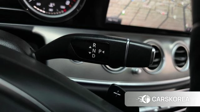 Mercedes-Benz E-Class W213 id 3808429 из Кореи 19