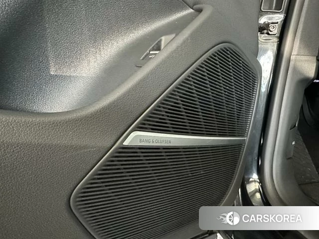 Audi Q8 id 4271790 из Китая 14