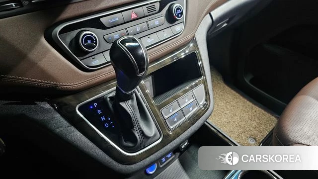 Hyundai The New Grand Starex id 4325452 из Кореи 19
