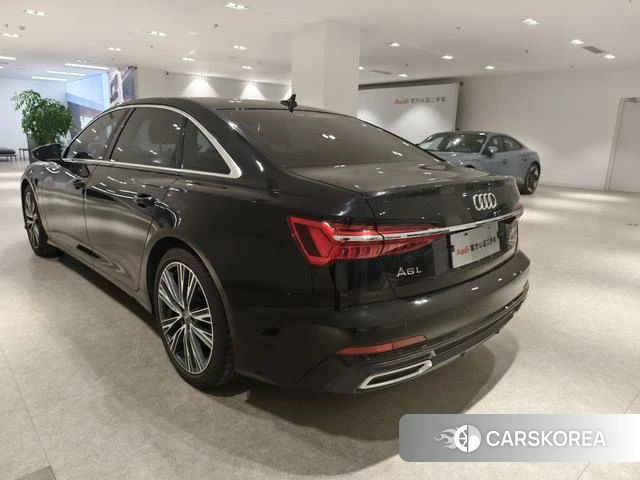 Audi A6L id 4297625 из Китая 12