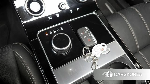 Land Rover Range Rover Velar id 3917510 из Кореи 19
