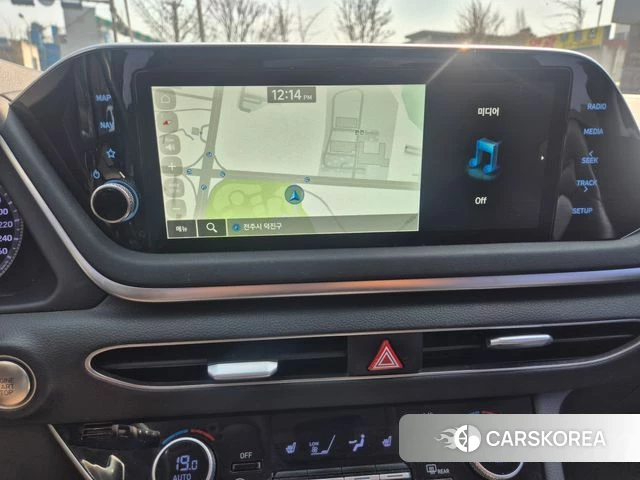 Hyundai Sonata (DN8) id 3878012 из Кореи 9