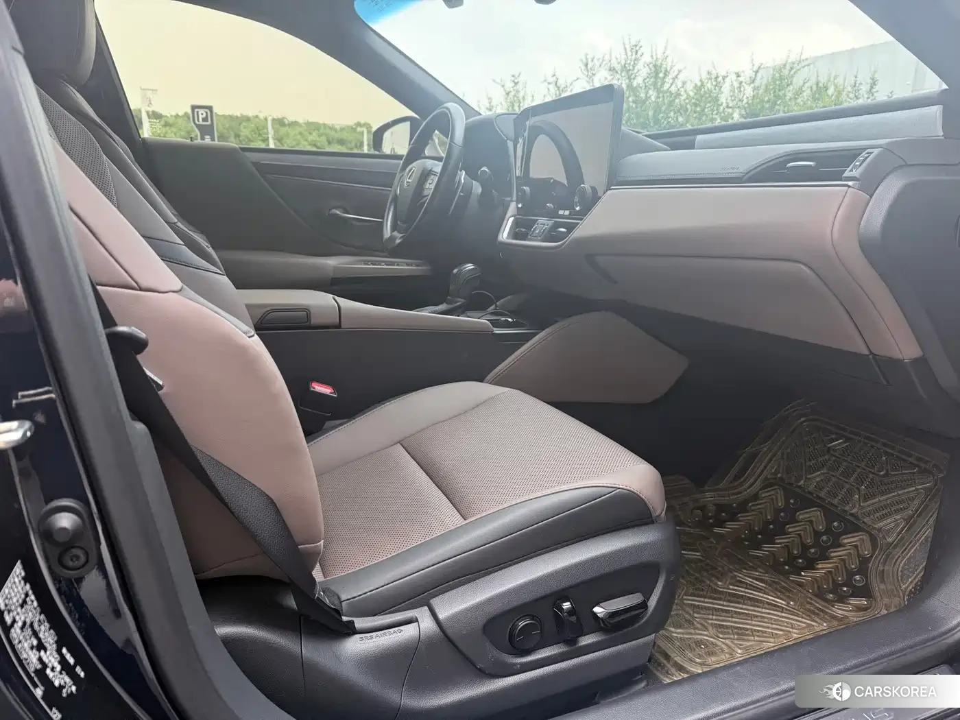 Lexus ES id 4622472 из Китая 15