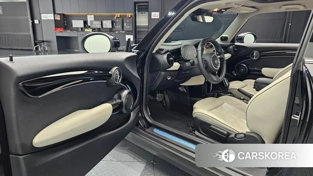 Mini Cooper S id 4726217 из Кореи 32